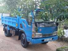 Isuzu Tipper 2003 Lorry