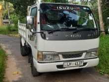 https://riyasewana.com/uploads/isuzu-tipper-2003-2819161712554.jpg
