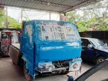 Isuzu Tipper 2004 Lorry