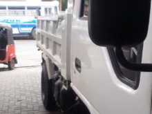 https://riyasewana.com/uploads/isuzu-tipper-2004-3023114912132.jpg