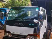 Isuzu Tipper 2000 Lorry