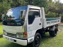Isuzu Tipper 2001 Lorry