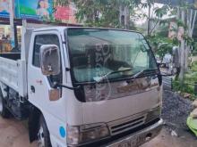 Isuzu Tipper 2004 Lorry