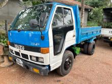 Isuzu Tipper 1984 Lorry