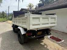 https://riyasewana.com/uploads/isuzu-tipper-311114722923.jpg