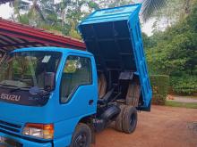 Isuzu Tipper 2001 Lorry