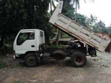 https://riyasewana.com/uploads/isuzu-tipper-71908156082.jpg