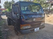 Isuzu Tipper 1983 Lorry