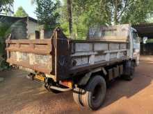 https://riyasewana.com/uploads/isuzu-tipper-98220722073.jpg