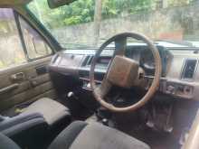 https://riyasewana.com/uploads/isuzu-tooper-two-1984-2816391012012.jpg