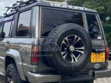 Isuzu Trooper 1990 SUV