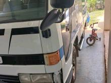Isuzu ELF 1980 Lorry