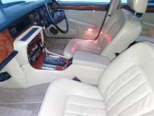 https://riyasewana.com/uploads/jaguar-xj6-1971-1819385612292.jpg