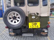 https://riyasewana.com/uploads/jeep-4-dr-212124296653.jpg