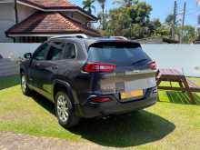 https://riyasewana.com/uploads/jeep-cherokee-longitude-7124846923.jpg