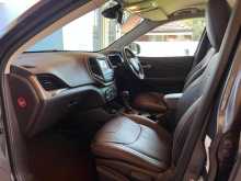https://riyasewana.com/uploads/jeep-cherokee-longitude-7124846984.jpg