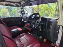 https://riyasewana.com/uploads/jeep-jeep-3094040185.jpg
