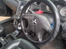 https://riyasewana.com/uploads/jeep-outlander-2003-51535151297215.jpg