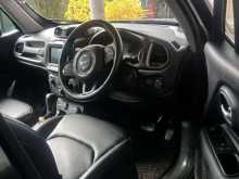 https://riyasewana.com/uploads/jeep-renegade-171424404133.jpg
