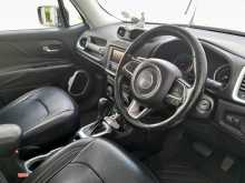 https://riyasewana.com/uploads/jeep-renegade-limited-2017-210144912343.jpg