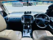 https://riyasewana.com/uploads/jeep-v6-montero-2003-1513270612793.jpg