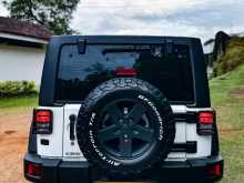 https://riyasewana.com/uploads/jeep-wrangler-sport-2016-2714124012073.jpg