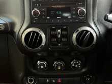 https://riyasewana.com/uploads/jeep-wrangler-sport-28125349573.jpg