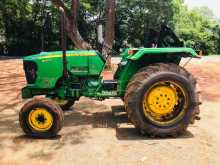 John-Deere 5047 2011 Tractor