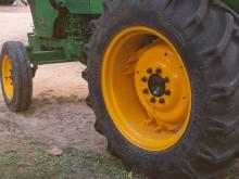 John-Deere 5047D 2013 Tractor