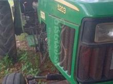 https://riyasewana.com/uploads/john-deere-5203-1124224419285.jpg