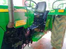 John-Deere 5203 2011 Tractor