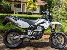 https://riyasewana.com/uploads/kawasaki-d-tracker-181054424822.jpg