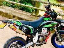 https://riyasewana.com/uploads/kawasaki-d-tracker-189525213822.jpg