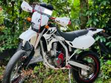 https://riyasewana.com/uploads/kawasaki-d-tracker-209033313342.jpg