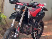https://riyasewana.com/uploads/kawasaki-d-tracker-259484813973.jpg