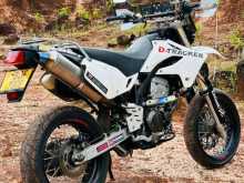 https://riyasewana.com/uploads/kawasaki-d-tracker-281137184423.jpg