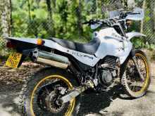 https://riyasewana.com/uploads/kawasaki-kl-250-1217391622243.jpg
