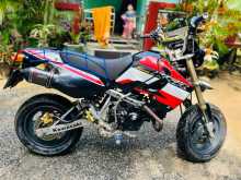 https://riyasewana.com/uploads/kawasaki-ksr-110-108205213802.jpg
