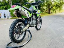 https://riyasewana.com/uploads/kawasaki-lx250-e-2316103024121.jpg