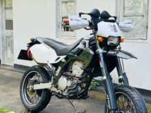 Kawasaki Tracker 250 2004 Motorbike