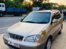 Kia Carens 2001 Car