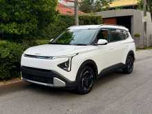 Kia Carens Clavis 2025 SUV