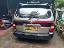 Kia Carnival 2000 Van