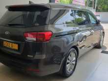 https://riyasewana.com/uploads/kia-carnival-2015-20104334492.jpg