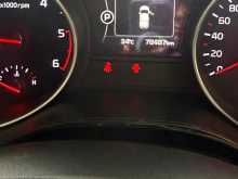 https://riyasewana.com/uploads/kia-carnival-2015-20104334565.jpg