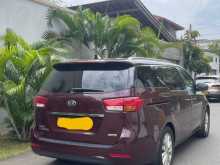 Kia Carnival 2015 Van