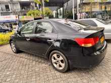 https://riyasewana.com/uploads/kia-cerato-30162010883.jpg
