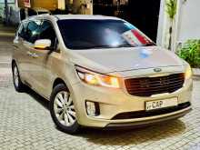 Kia GRAND Carnival Super Luxury 2015 Van