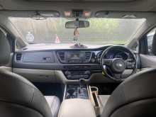 https://riyasewana.com/uploads/kia-grand-carnival-2015-1617155812662.jpg