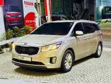 Kia GRAND Carnival Super Luxury 2015 SUV